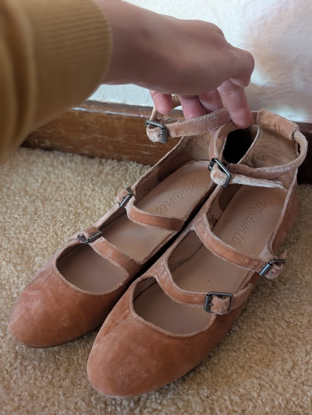 Madewell 'Julie' Triple Buckle Velvet Flats in Rose - Picture 2 of 11